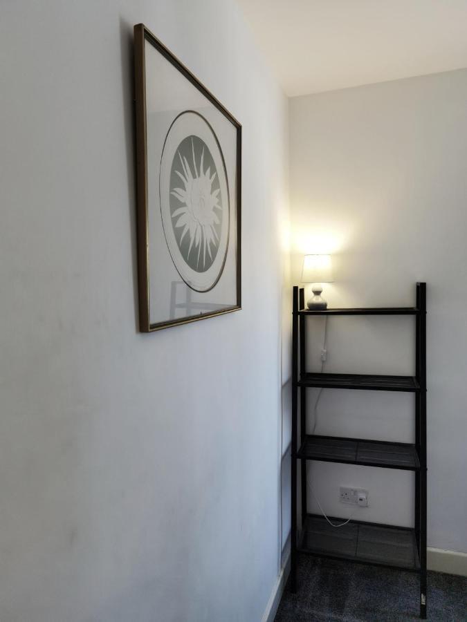 Villa Perry Road, Beautiful Large House Available For Guests And Contractors Parking Wifi Nottingham Exterior foto
